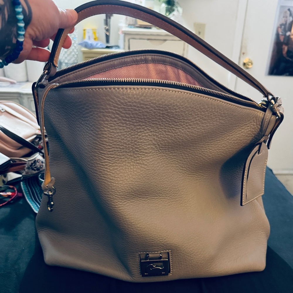 Dooney& Bourke Bag